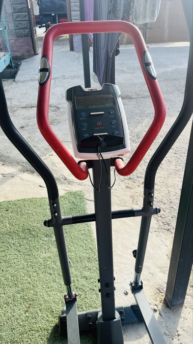 Эллиптический тренажёр