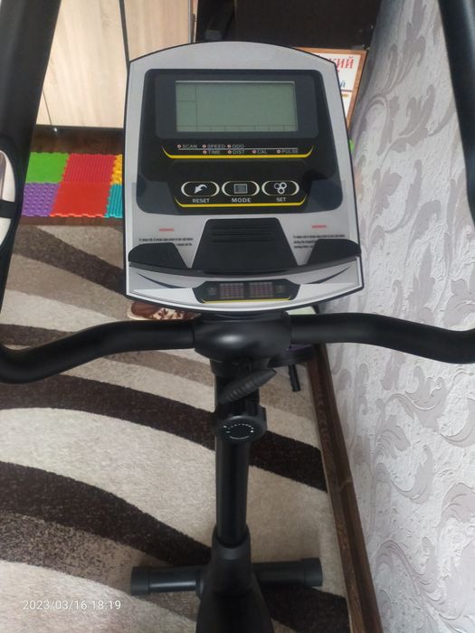 Продам велотренажер 15 скоростей.