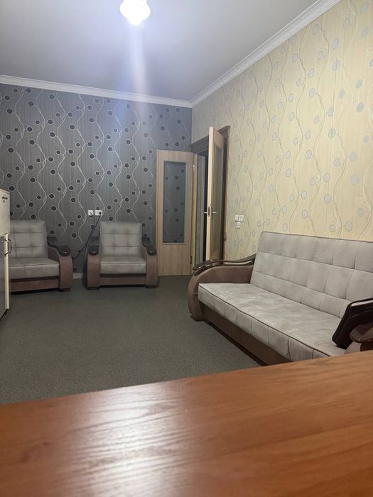 Сдаётся 2х комнотноя Сергели 7