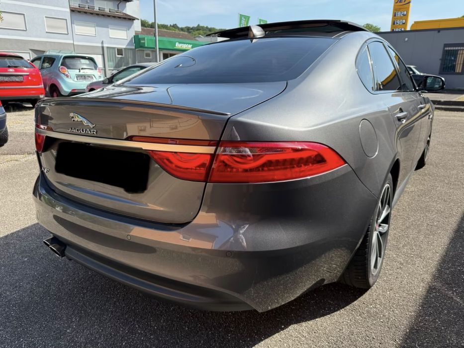 Dezmembrez Jaguar XF X260 2015-2024