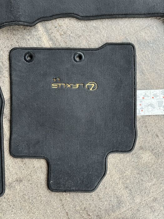 Полики на lexus 570 lx