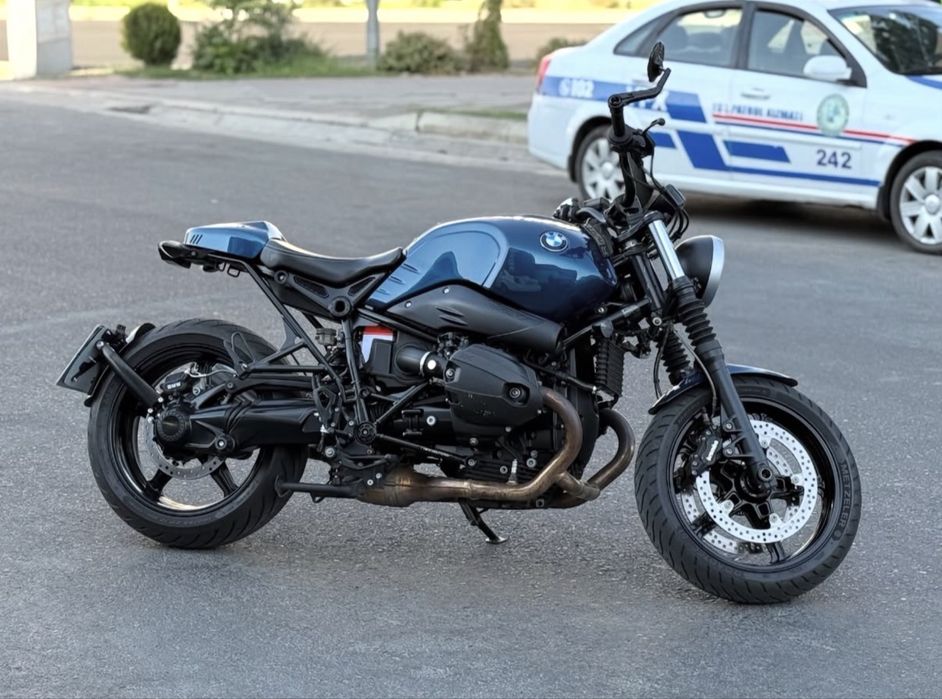 BMW r nine t 2020