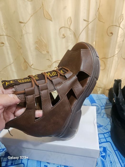 Обувь туфли разные