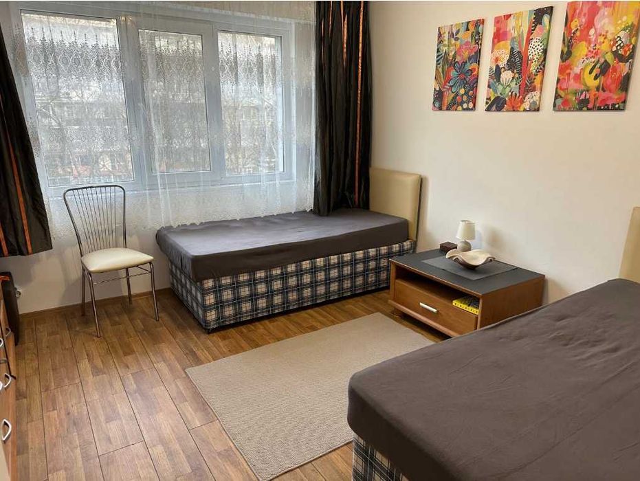 Дава се под наем Четиристаен апартамент в Варна, Център - 80 кв.м за 538.56 € - Снимка #9