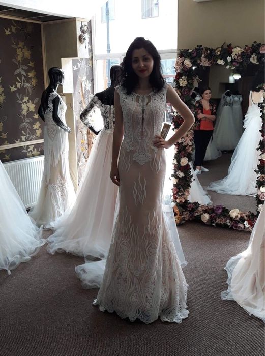 Rochie mireasa sirena