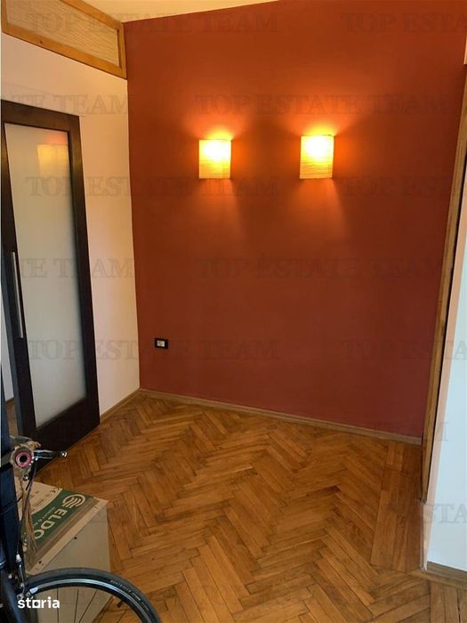Apartament cu 2 camere de vanzare, Parc Cismigiu, centrala si balcon