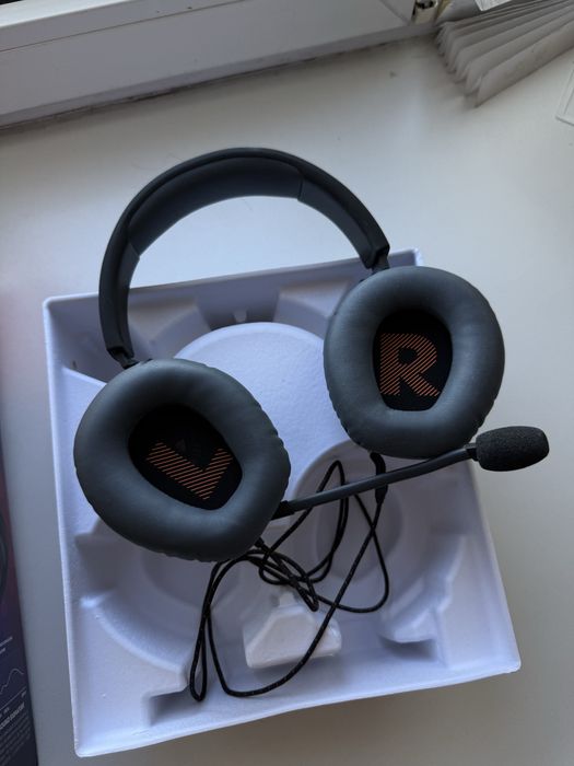 JBL Quantum 100 наушники