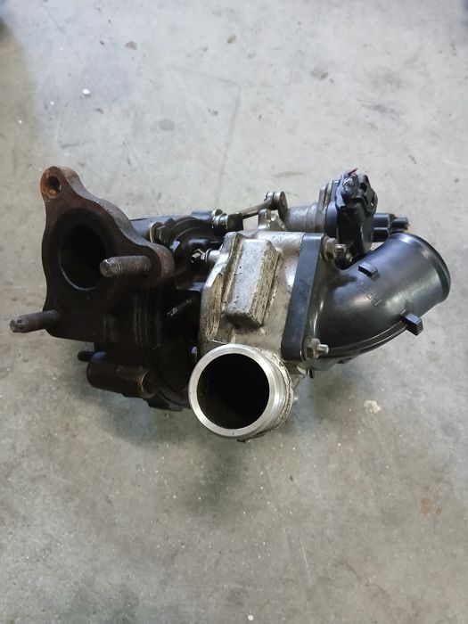 Turbina Toyota yaris-auriS 1.4D 66KW 90 CP