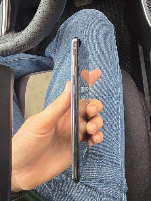 Продам самсунг с10