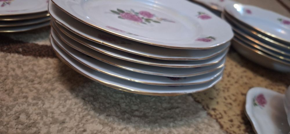 230 lei Set servirea mesei Curtea  de Argeș  anii 70