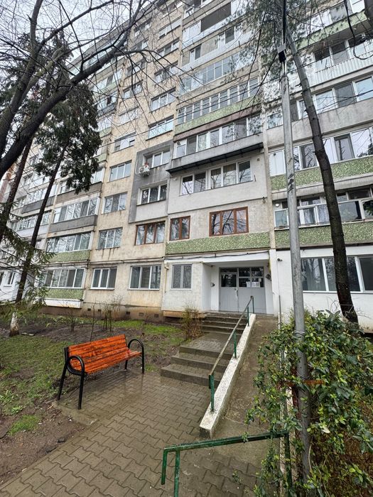 Apartament 3 camere Onești Județul Bacau