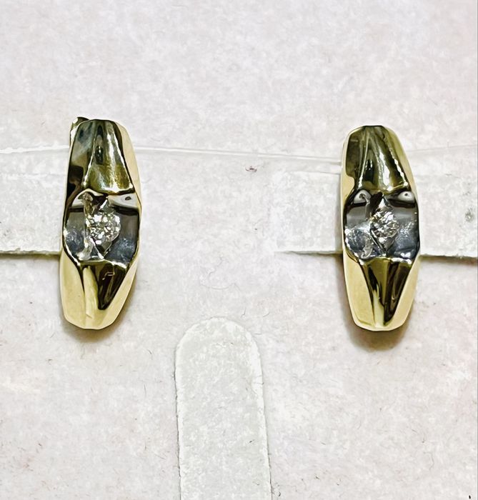 Золотые серьги с бриллиантами  585 Россия