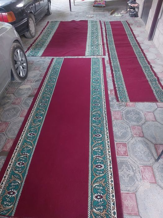 Продаются ковры б/у отдам дёшево