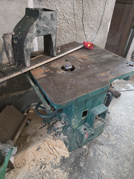 Freza tamplarie industrial