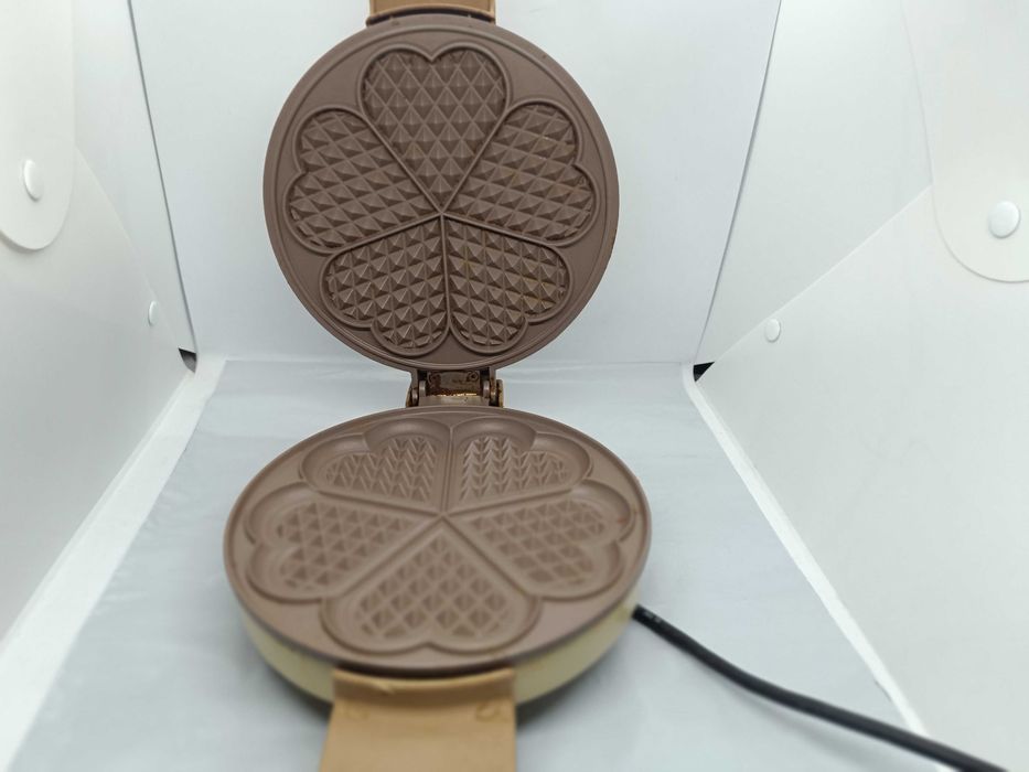 Уред за готвене на пара и гофретник немски