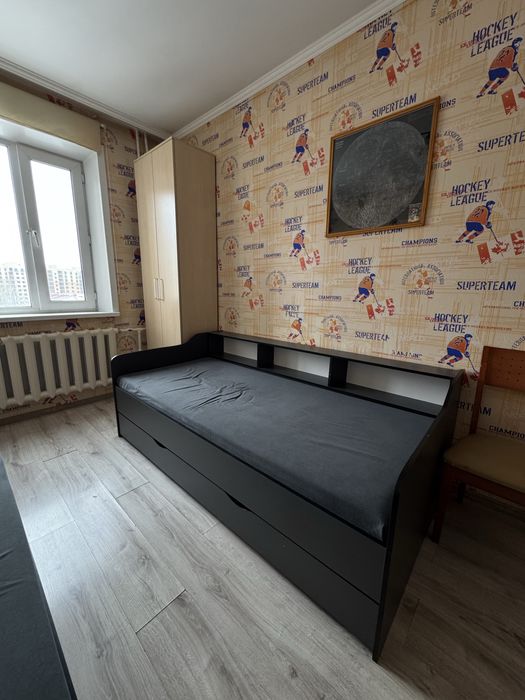 Продается кровать с матрасом 2шт в отличном состоянии