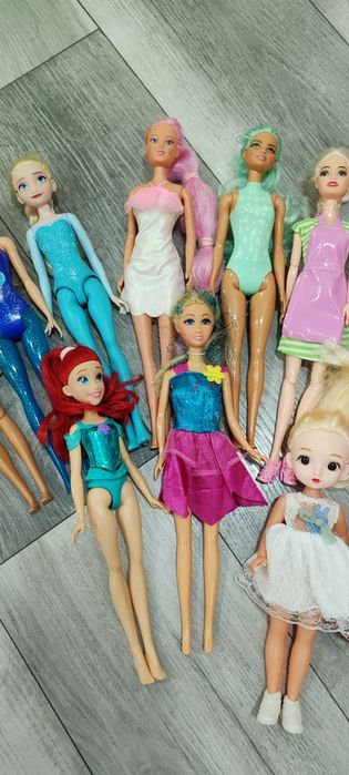 Lot păpuși Barbie 11 păpuși