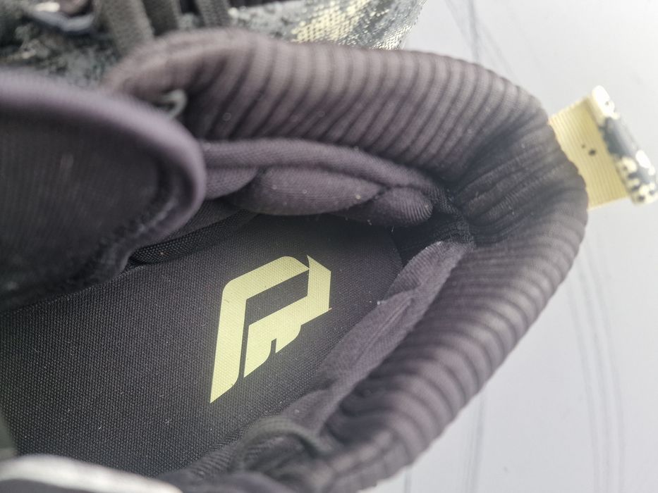 adidas  5 Glow-In-The-Dark Basketballschuhe Sneaker Neongelb Grau