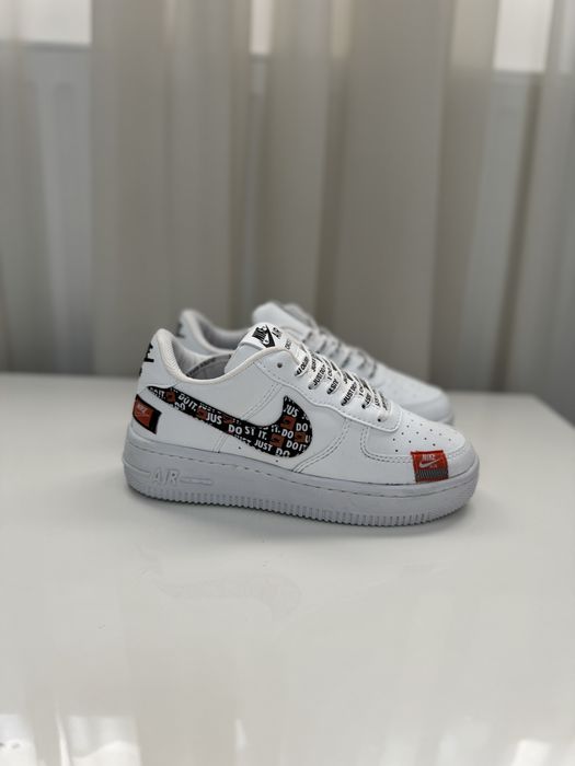 Adidasi Nike Air Force - marimi 36/37/38/39/40/41/42