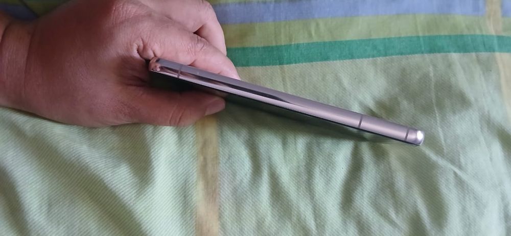 Samsung Galaxy S22 8ГБ розовый