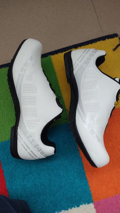 Incaltari ciclism mariea 43, pentru pedale plate si platforma