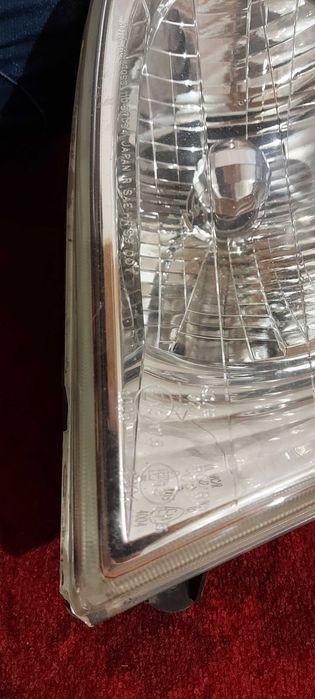 Фар преден Мицубиши Спейс Вагон