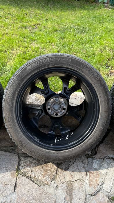 Оригинални 18" джанти Toyota CH-R (18x7J ET50 5x114.3) + зимни гуми NEXEN 225/50R18 99H