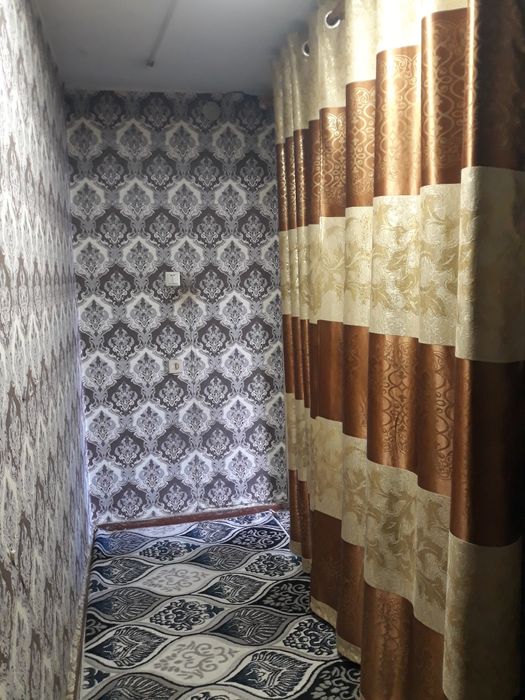 уй сотилади 2 хона . 3 этаж 24 000& ками бор