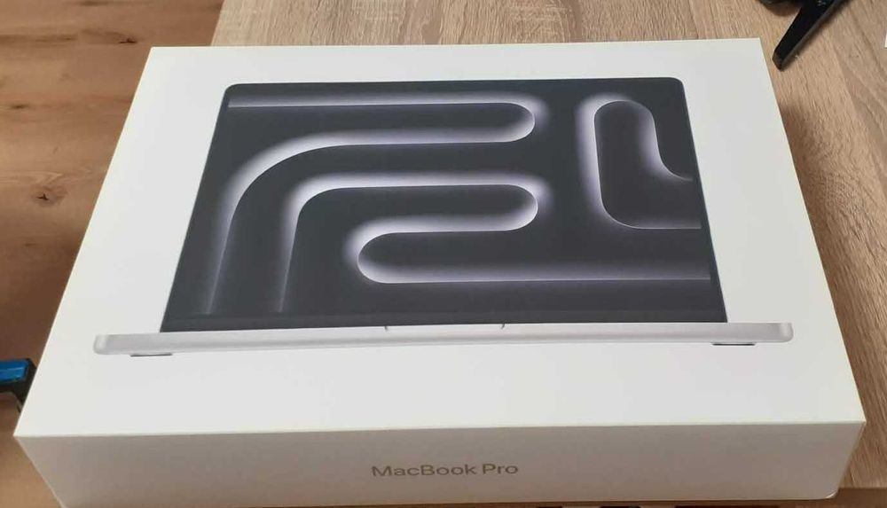 Apple MacBook Pro 14′′ (2025) M5 – 16GB / 1TB – Чисто нов