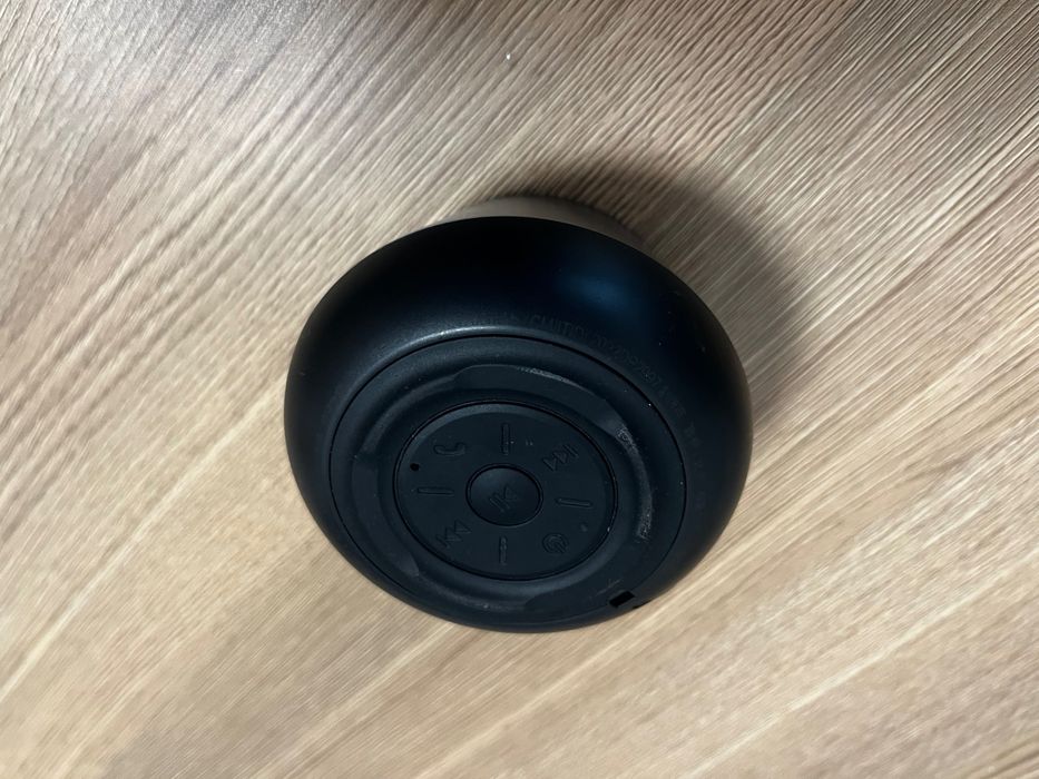 Продам блютуз колонку Lenovo