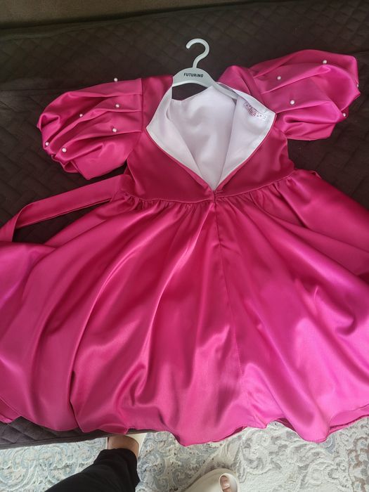 Продам платье для девочки