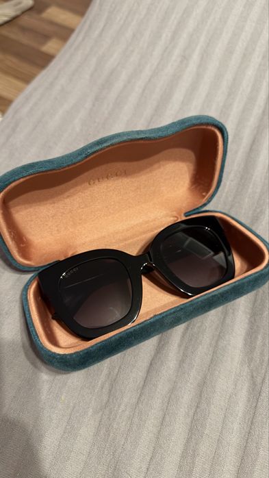 Очки бренда Gucci