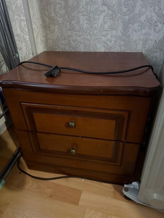 Продам спальный гарнитур