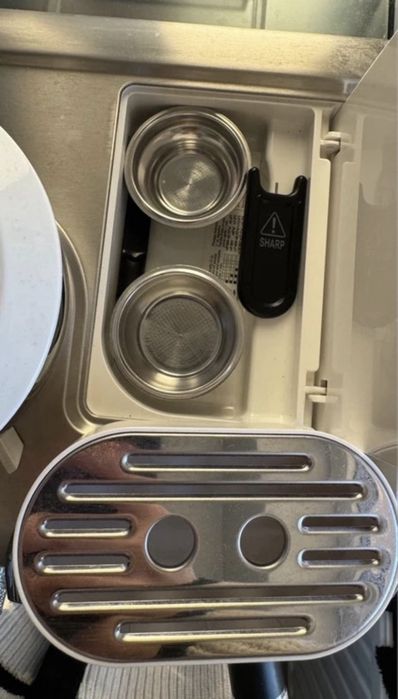 Aparat de cafea Delonghi