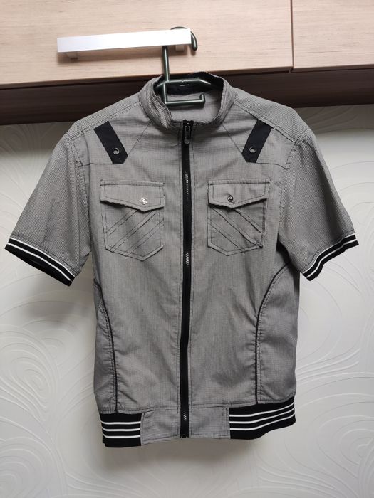 Женская одежда, 2 рубашки, 3 платья