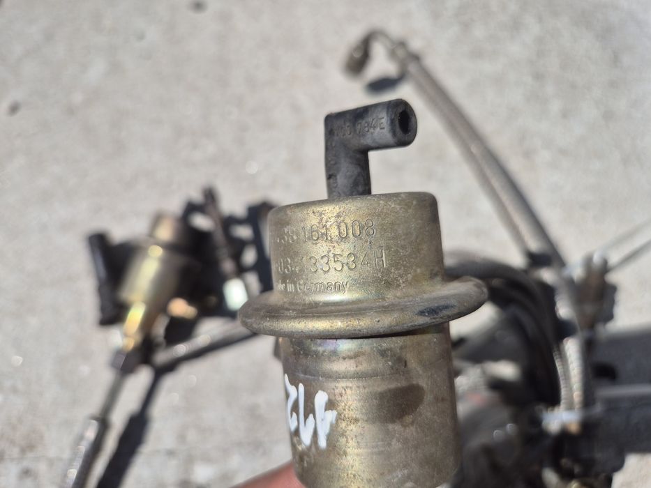 Регулатор налягане на гориво Ауди 80 Б4 Б3 90 100 клапан инжекцион