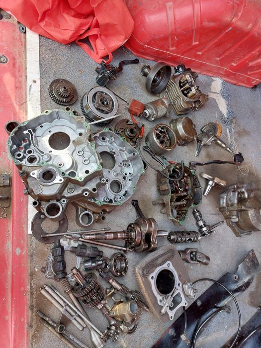 Vând Piese  atv honda trx 400 cm.  250 cm