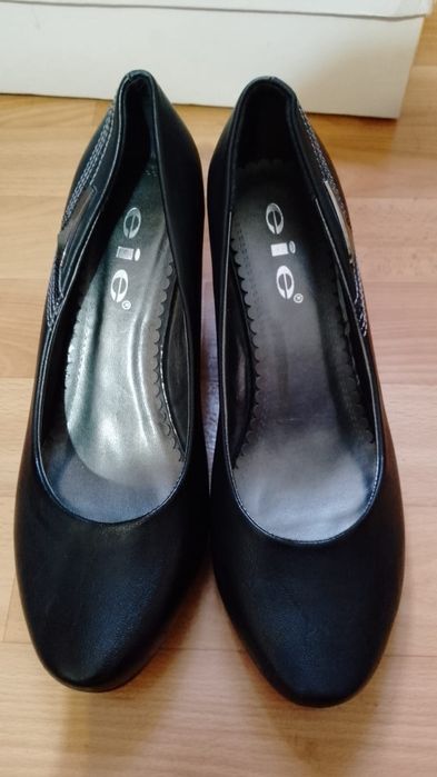 Женские туфли новые