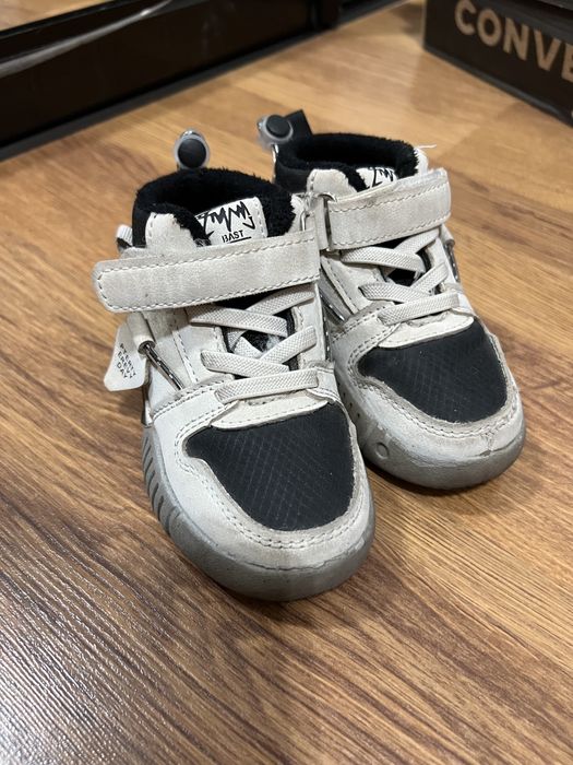 Кроссы демисезоный 22 размер