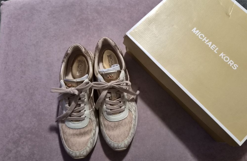 Спортни обувки Michael Kors