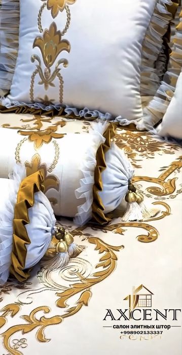 Элитный комплект постельного белья с покрывалом и подушками