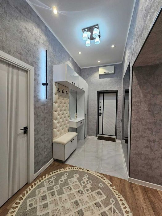 метро МИНОР Ц-5  2комнатная // 3 этаж - 60м2  массив КИЁТ