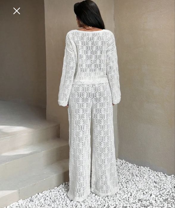 Дамски ажурен костюм