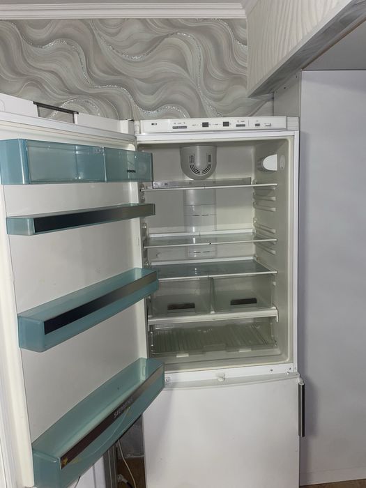 Холодилник Синменс