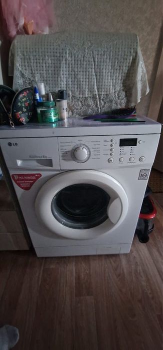 Продам стиральную машину
