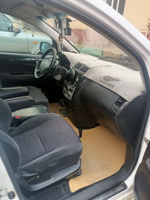 Toyota Ipsum,2004 год