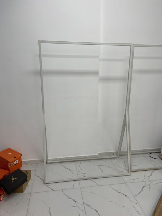 Вешала напольные для магазина одежды