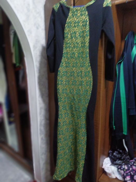 Продаю платье.Одевала один раз