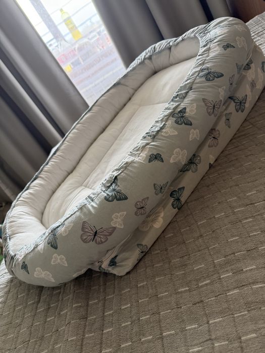 Rainy Бебешко антирефлуксно гнездо за новородено Лукс Пеперудки мента