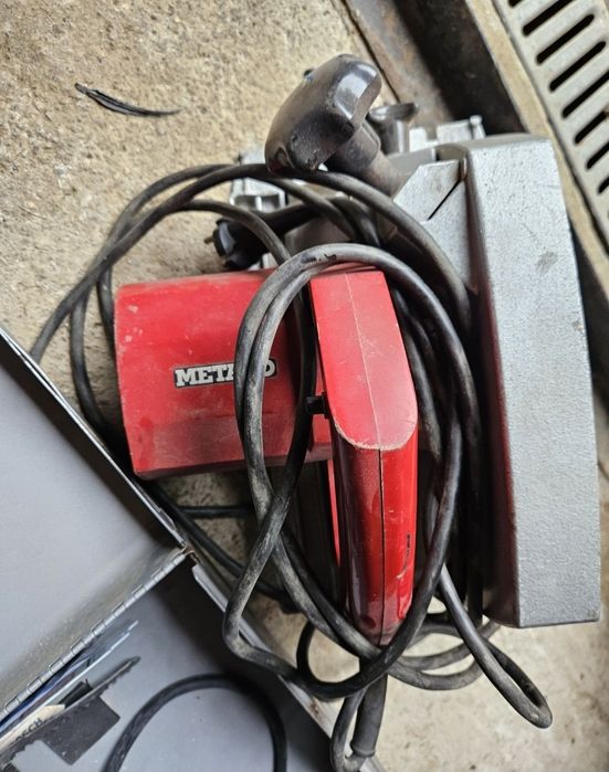 Fierastrau ELU SI Circular Metabo